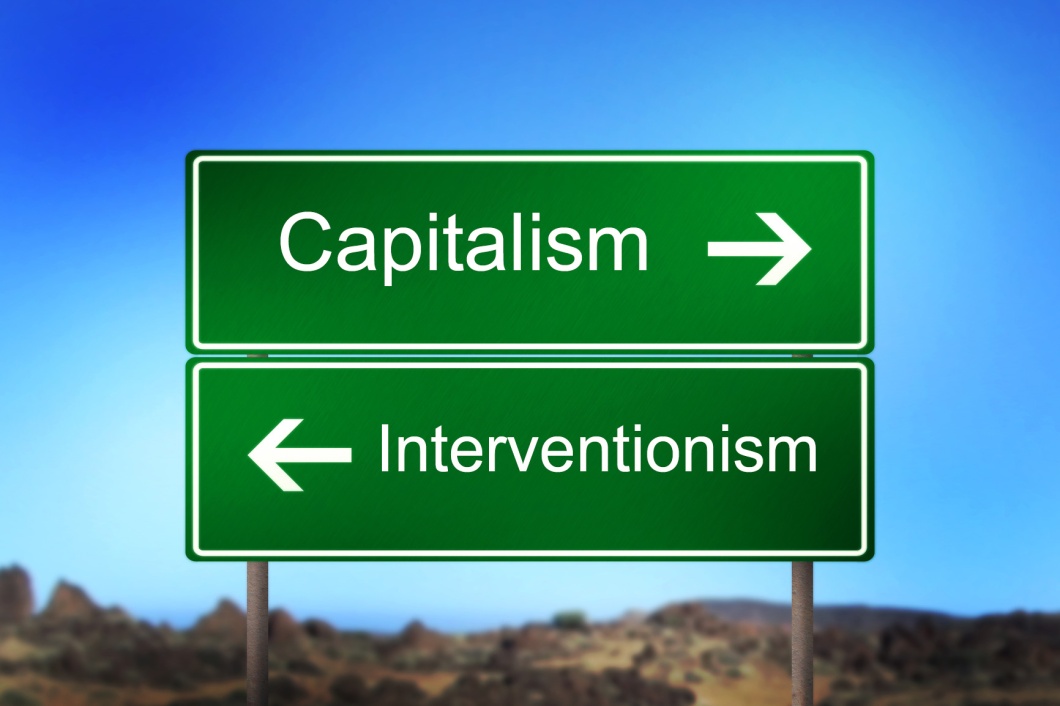 Capitalism_interventionism_signpost